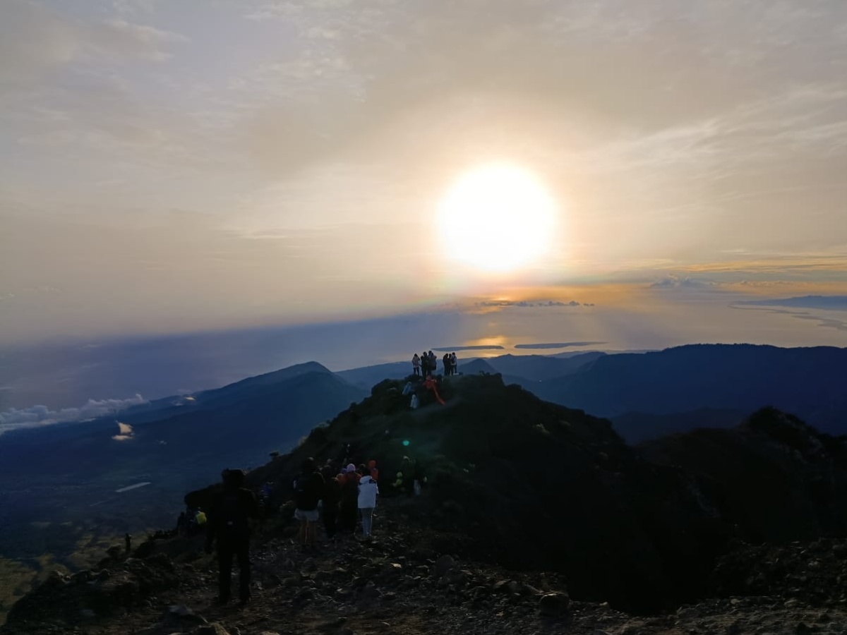 Summit Rinjani 1 Rinjani Summit trek
